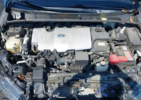 2017 Toyota Prius Prime Premium из США, поврежденный, VIN JTDKARFP0H3059316